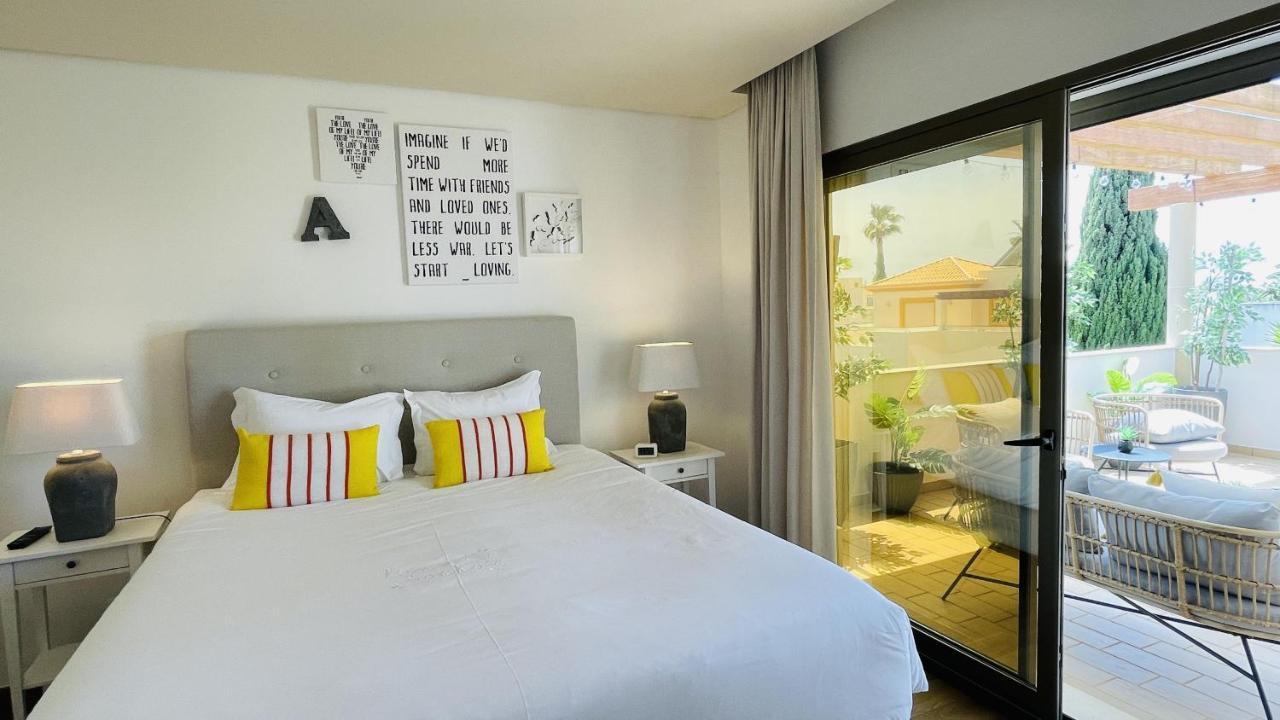 By Check-in Portugal *